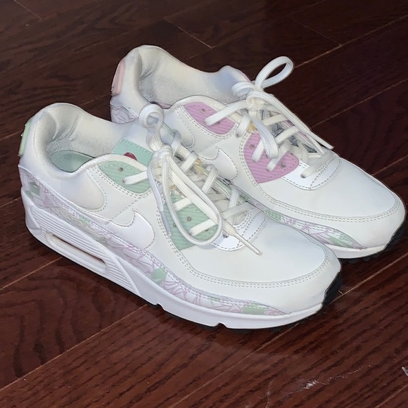 Nike Women’s Air Max 90 Valentine Shoes (2020)- Size 7 - Picture 1 of 7